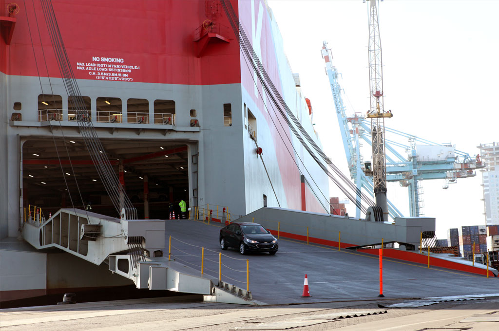 APM Terminals assina contrato de um ano para opera o de ve culos