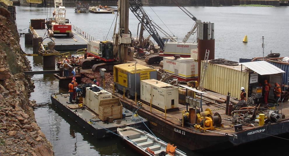 Foto: Construção do atracadouro de Bariri