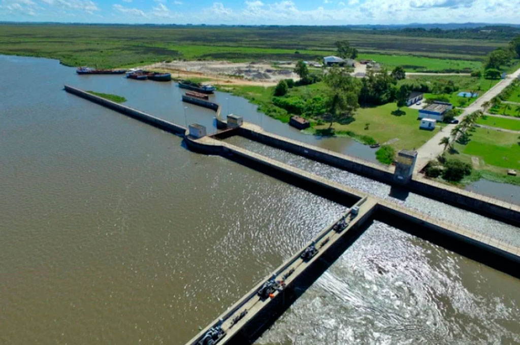 Governo publica editais para licitar obras contra assoreamento na Hidrovia da Lagoa Mirim